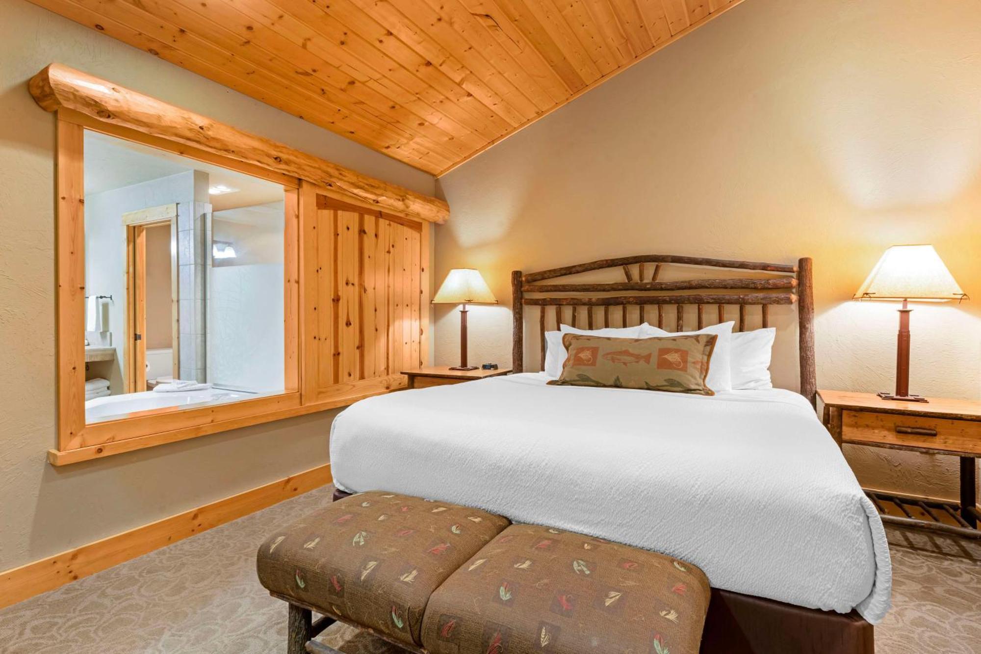 סיסטרס Best Western Ponderosa Lodge מראה חיצוני תמונה