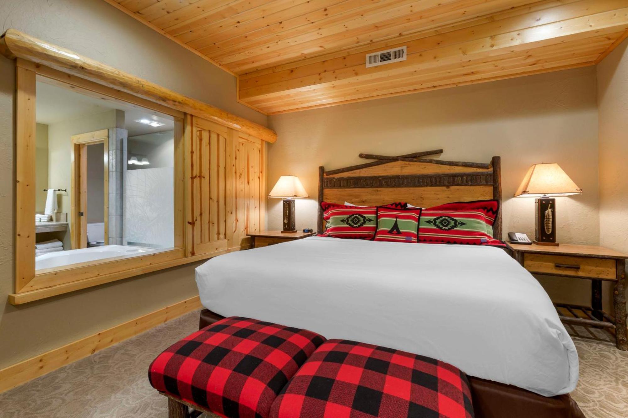 סיסטרס Best Western Ponderosa Lodge מראה חיצוני תמונה